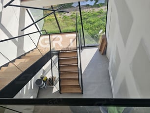 Customized Stair & Railing Manufacturer